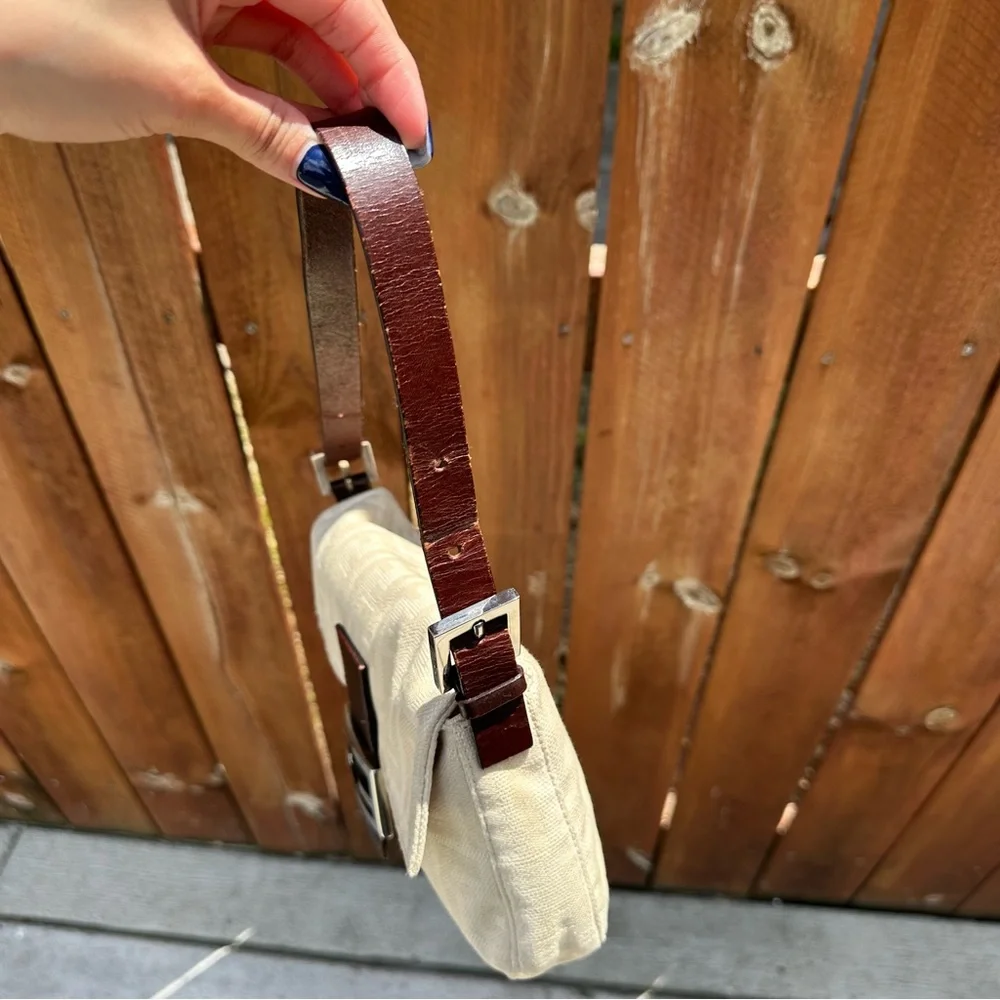 Vintage Fendi FF Zucca Baguette